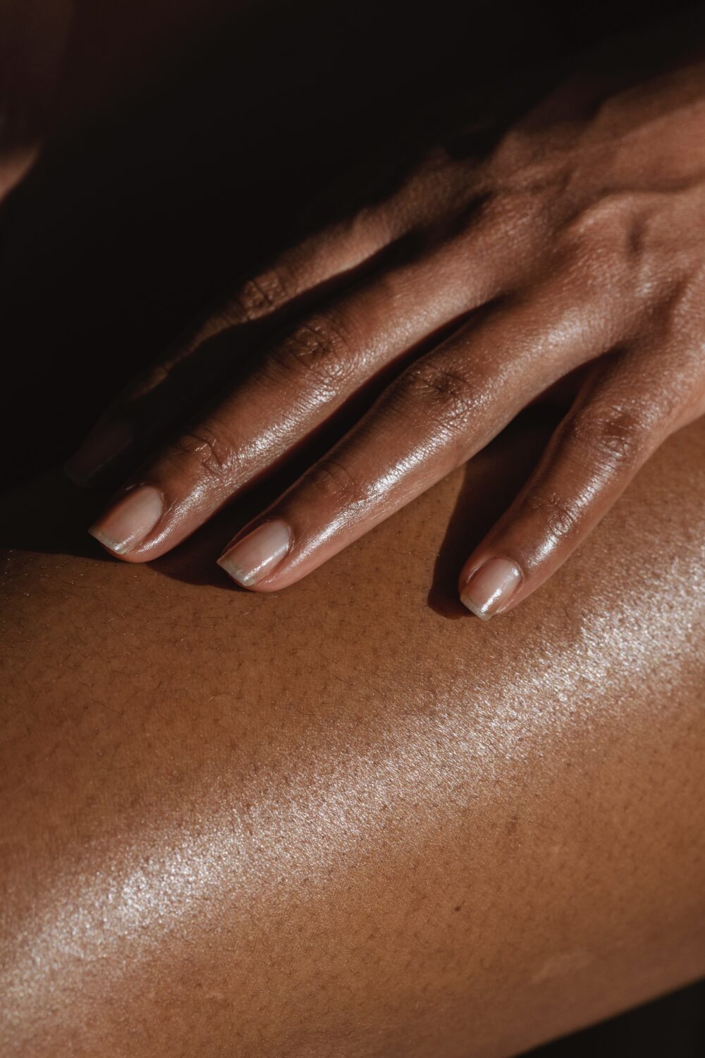 Soin peau noire : 12 soins pour sublimer ma peau